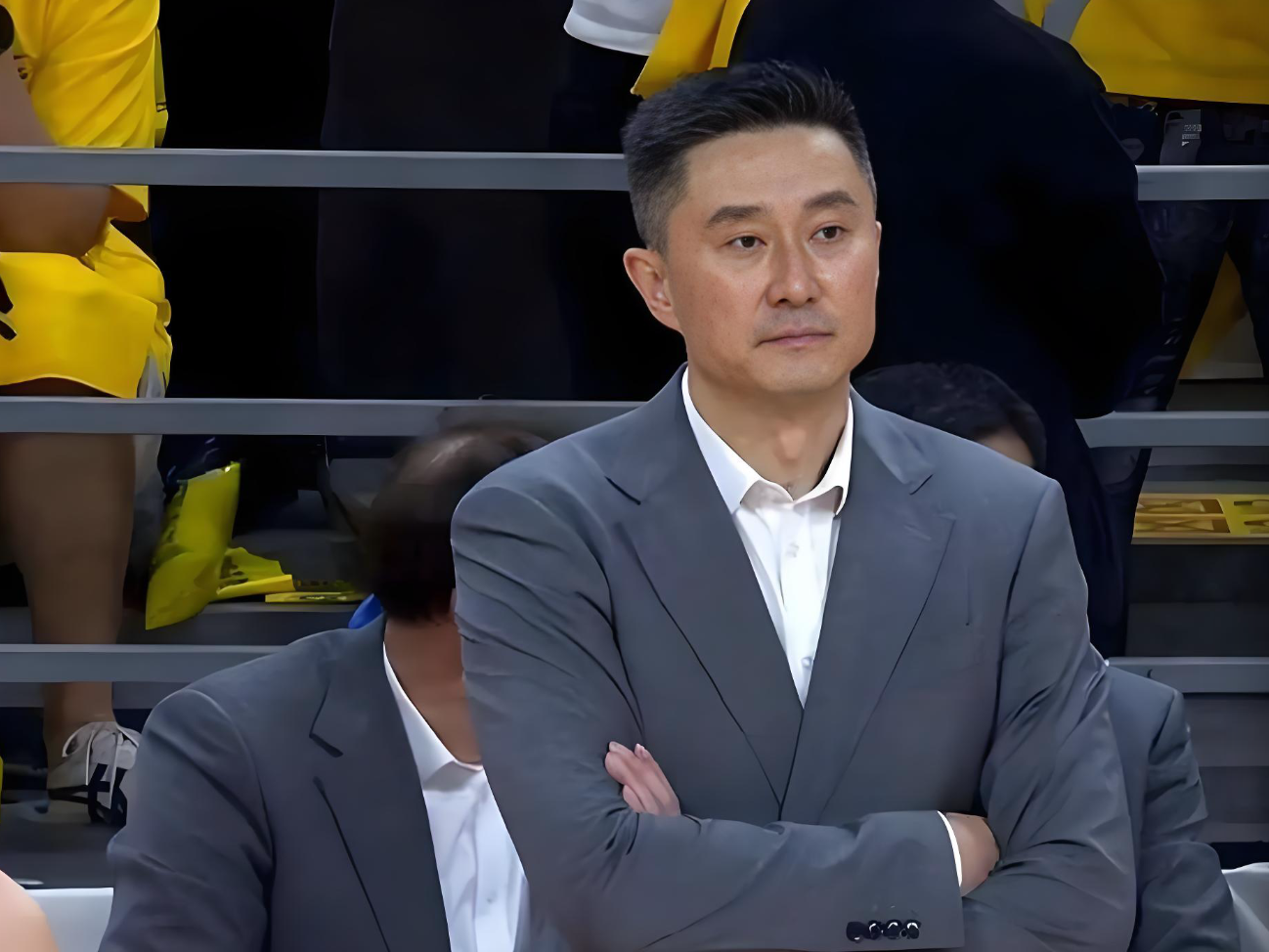 CBA直播-广东队球迷，给杜锋送上了4个建议！